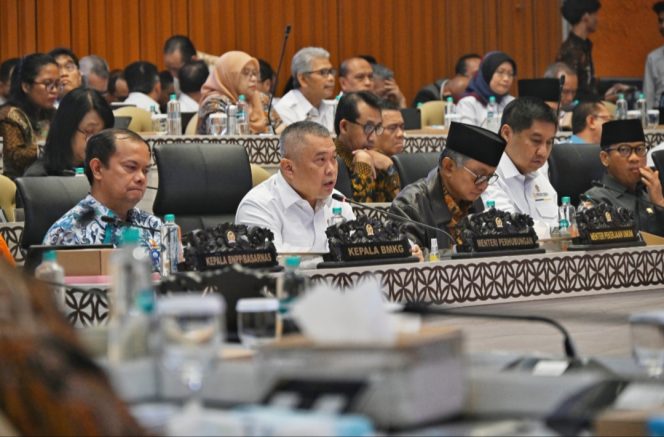 
 Menhub Dudy di Gedung DPR