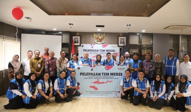 
 Bantu Korban Gempa NTT,  Kemenhub Lepas Tim Medis Balai Kesehatan Penerbangan
