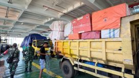 Kapal ASDP angkut bantuan korban gempa NTT