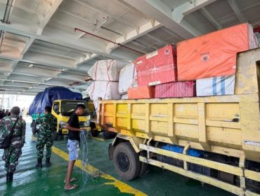 Kapal ASDP angkut bantuan korban gempa NTT