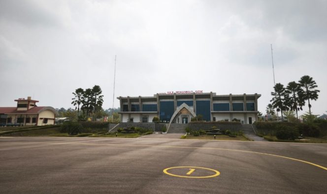 
 Salah satu bandara di Kalimantan