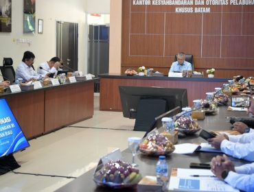 Menhub Dudy bersama jajaran di Batam