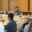 Ketua PSSI di tengah rapat