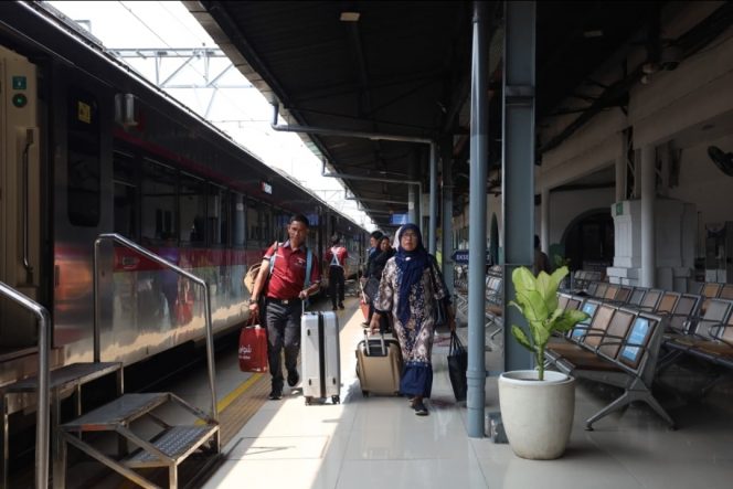 
 Puncak Arus Balik Maulid, 37.964 Pelanggan Tiba di Jakarta