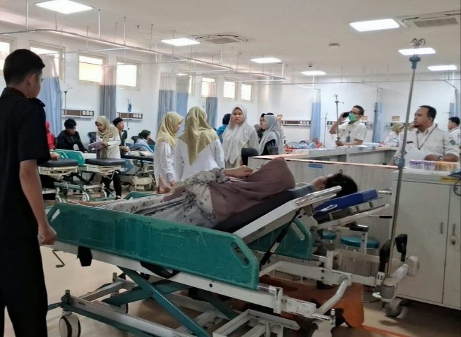 
 Sebulan Terjadi Dua Kasus Dugaan Keracunan MBG di Rembang, Wagub Jateng Menolak Penghentian Program