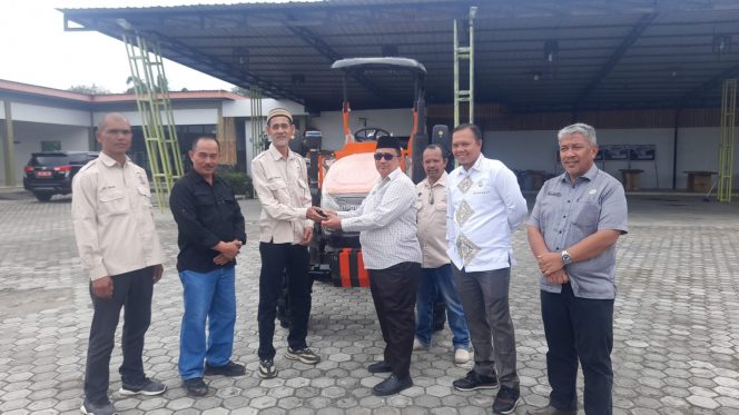 
 Tani Merdeka Aceh Tengah Apresiasi Bantuan Traktor Roda 4 untuk Petani