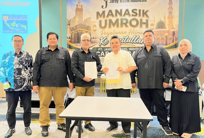 
 Bidik Ekosistem Umrah Terintegrasi, JARDY Travel Gandeng BPRS Harum Hikmahnugraha