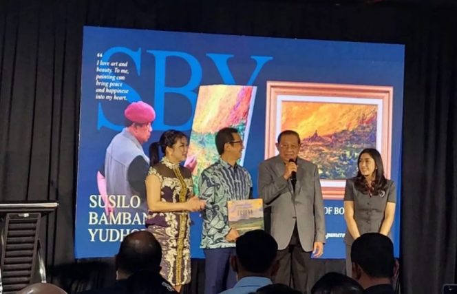 
 Presiden ke 6 SBY Menangkap Pesona Kekuatan Cahaya lewat Lukisan dan Pameran Tunggal