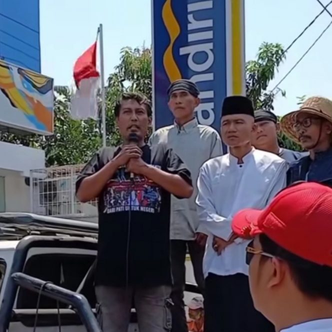 
 AMPB Setiap Hari Demo Bank Mandiri, Sebagian Besar Warganet tidak Simpati Lagi