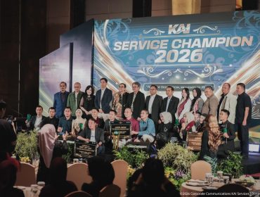 KAI Service Champion 2026 — Insan KAI Services menerima penghargaan atas prestasi dan kompetensinya dalam memberikan pelayanan terbaik kepada pelanggan pada ajang KAI Service Champion 2026 di Yogyakarta, Selasa (22/9).