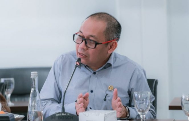 
 Anggota Komisi V DPR