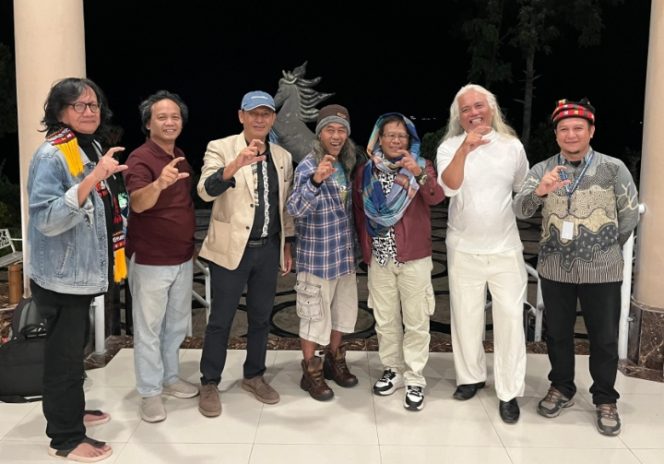 
 Ketika Puisi Menjadi Langit dan Bumi