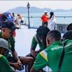 Pemain Persebaya menggunakan kapal laut untuk meninggalkan Lampung imbas erupsi Gunung Anak Krakatau. (Dok. Persebaya