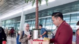 Staf bandara Soetta jemput bola jalankan SRA