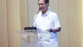Menkes Budi
