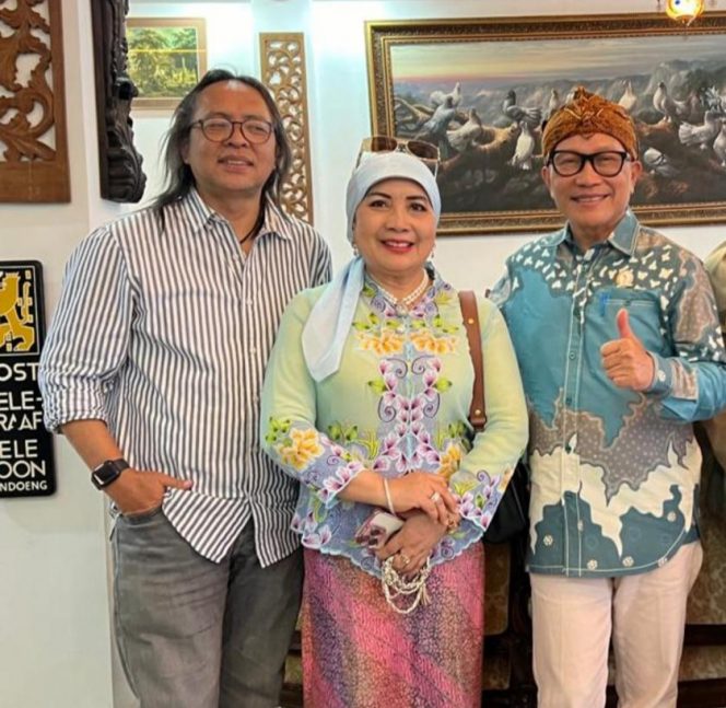 
 Catatan Halimah Munawir: Ismet Ruchimat – Dari Panggung Budaya hingga Rektor ISBI Bandung