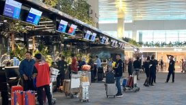 Penumpang Garuda di Terminal 3 Bandara Soetta