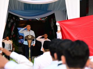 Menhub Dudy saat memimpin upacara Perayaan Hari Perhubungan Nasional 2026
