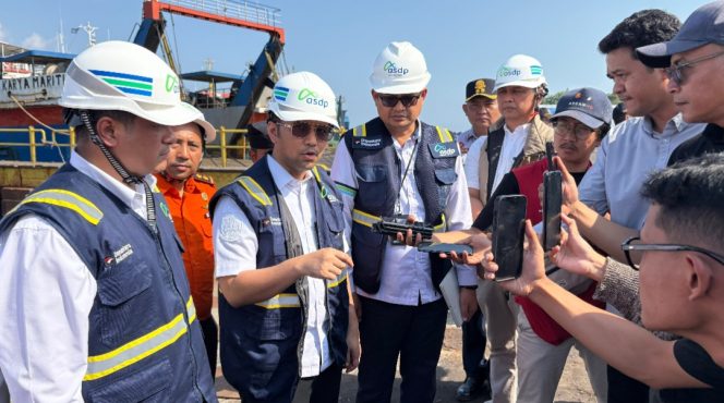 
 Wagub Jatim tinjau Pelabuhan Ketpang