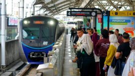 Penumpang MRT