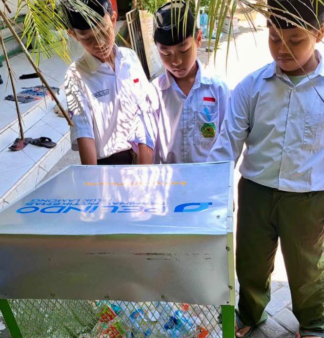
 Peduli Lingkungan Sejak Dini, Terminal Teluk Lamong Edukasi Siswa tentang Pemilahan Sampah