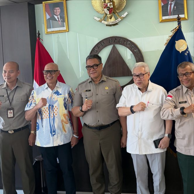 
 Catatan Iwan Piliang: Ketika Solusi Karhutla Terbentur Birokrasi