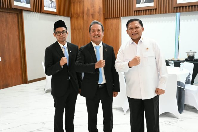 
 Sambut Wamen Baru, Menteri Trenggono Tekankan Akselerasi 6 Program Prioritas