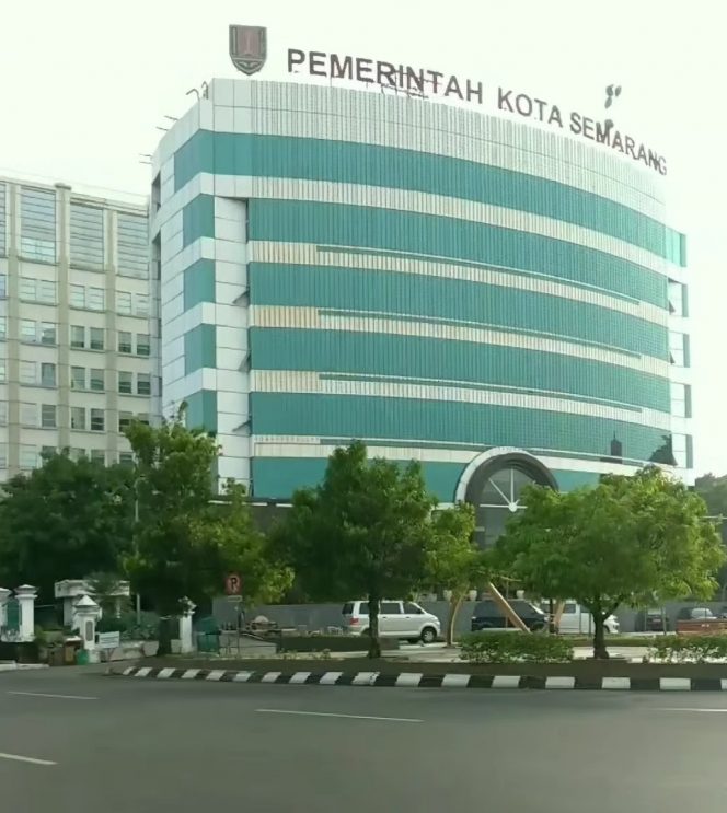 
 Wali Kota Semarang Bantah Gedung Pandanaran Dijadikan Hotel, MP3 dan Warganet Tidak Percaya