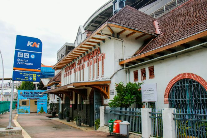 
 Pompa Air Sempat Gangguan, Fasilitas Toilet dan Musala Stasiun Jatinegara Kembali Normal
