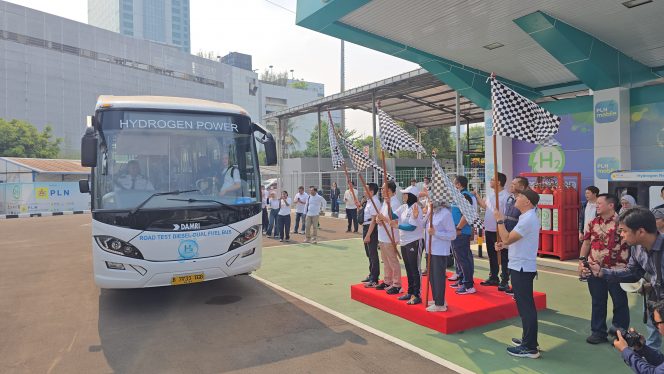 
 Kenalkan Energi Masa Depan, DAMRI Hadirkan Bus H2 DDF di Hydrogen Day 2026