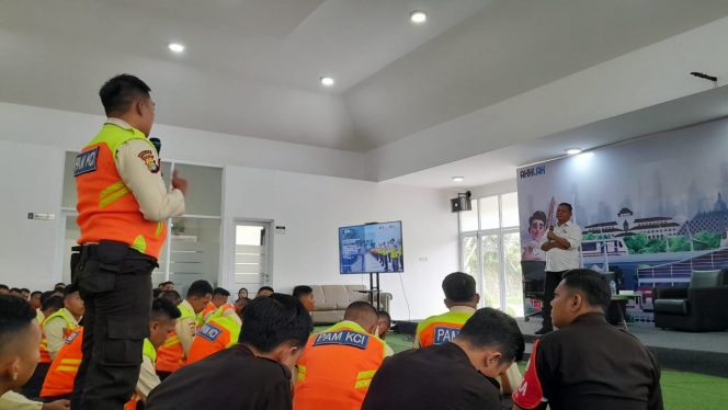 
 KAI Services Perkuat Kompetensi Petugas Keamanan untuk Tingkatkan Layanan Pelanggan
