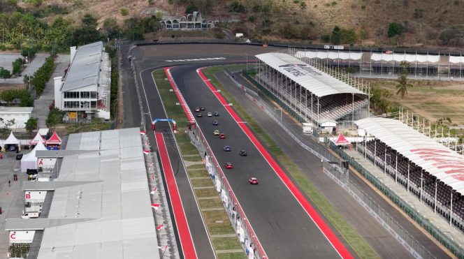 
 Kolaborasi Bersama HRI Team Management, IPCC Turut Mendukung Distribusi Unit Kendaraan Balap ke Mandalika Festival of Speed 2026