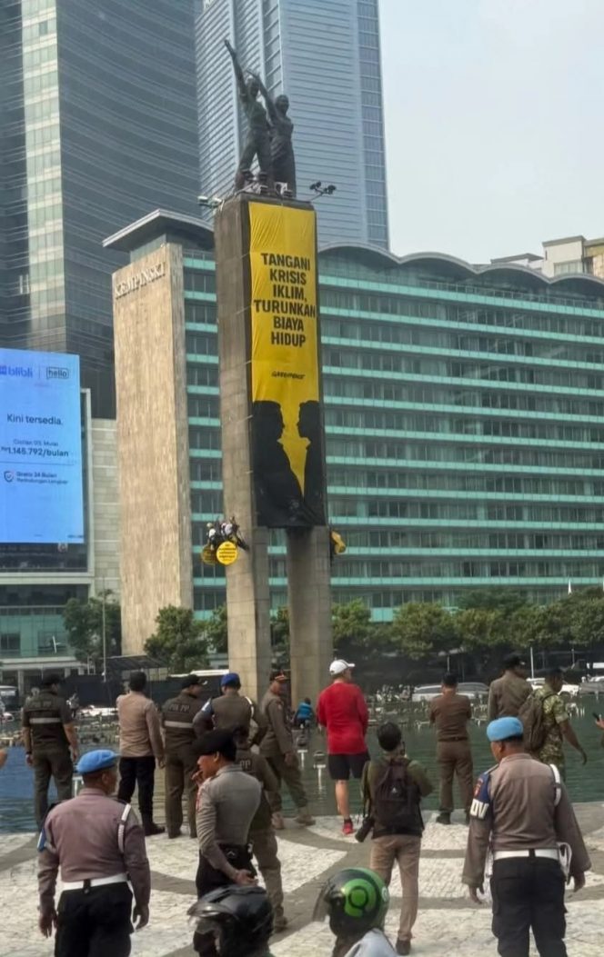 
 Greenpeace Indonesia Gelar Aksi Damai, 11 Aktivis Sempat Ditangkap Aparat