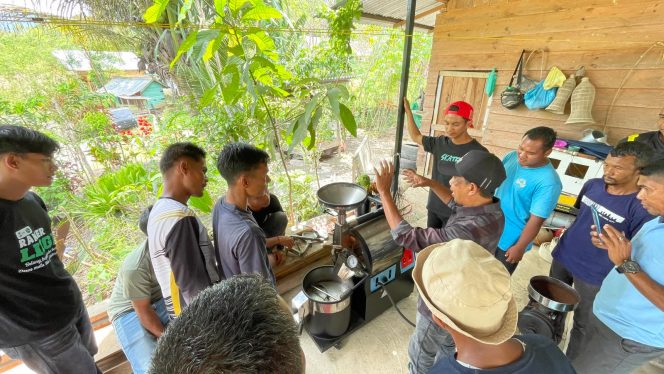 
 Yayasan HAkA Perkuat KUPS Kopi LPHK Nenggeri Linge melalui Training Pengolahan Kopi Pascapanen (Roasting)