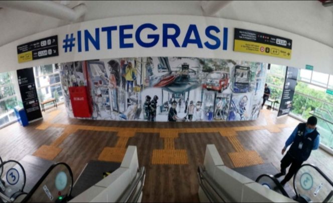 
 Penumpang Angkutan Umum di Jakarta Fluktuatif, Mobilitas Aglomerasi Terus Tumbuh