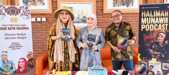 
 Di Hari Batik Nasional, Halimah Munawir Angkat Kekayaan Batik dalam Novel Padmi