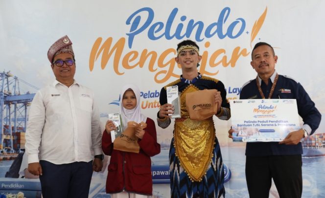 
 Dirut PTP Nonpetikemas dalam Pelindo Mengajar di Mempawah