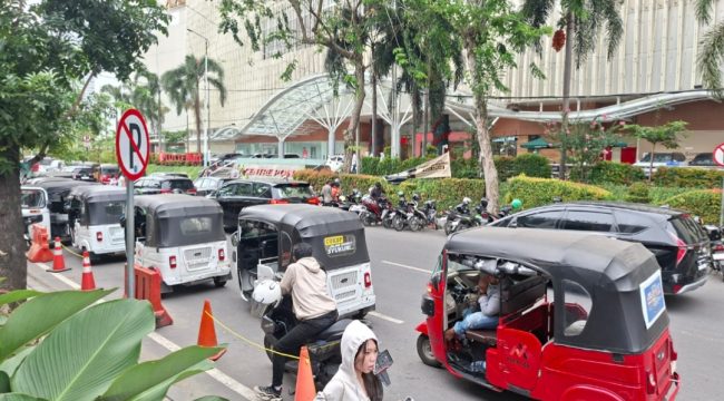 Kendaraan roda tiga