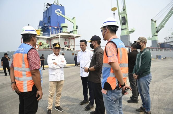 
 Peninjauan Pelabuhan Bagendang, Kalteng