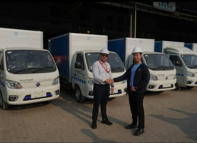 
 Truk listrik distribusi Momogi Grup