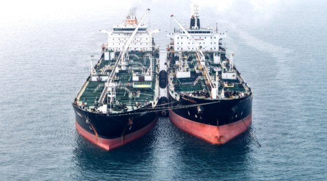 Aktifitas Kapal di Nipa, Kepri