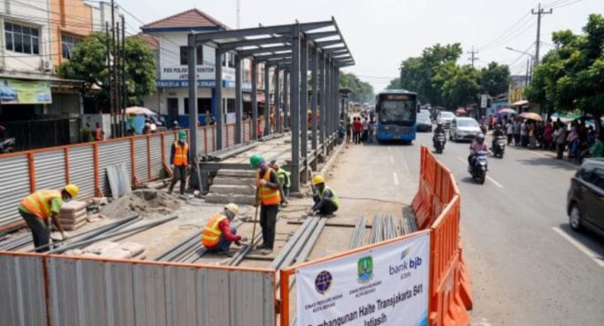 
 CSR Bank BJB Biayai 3 Halte Transjakarta di Jatiasih