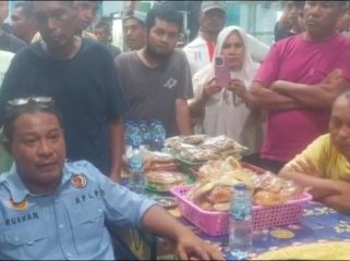 Kepala KSOP Ternate bersama Motoris