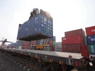 KA angkutan logistik (dok)
