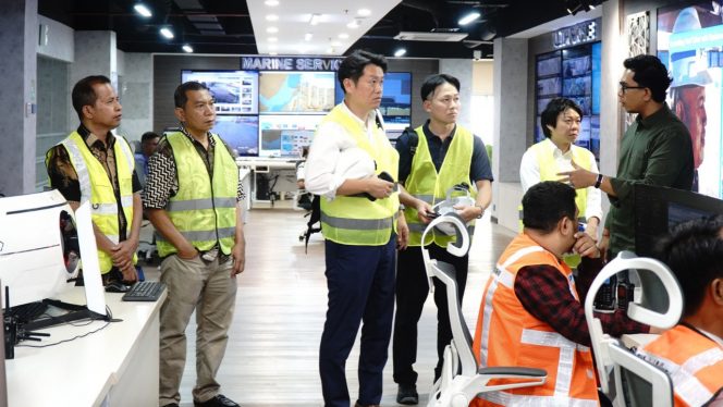 
 Bidik Pengurangan Emisi Maritim, IMO dan Delegasi Jepang Tinjau Fasilitas Kendali Terpusat IPC TPK
